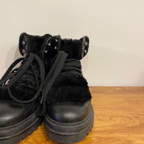 Elena Solano Black Faux Fur Lace Up Booties - Picture 6 of 8